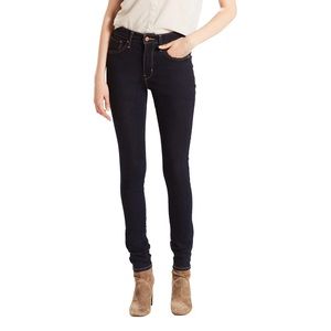 NWOT High Rise Skinny - Levi’s (Size 24 - Dark Blue)